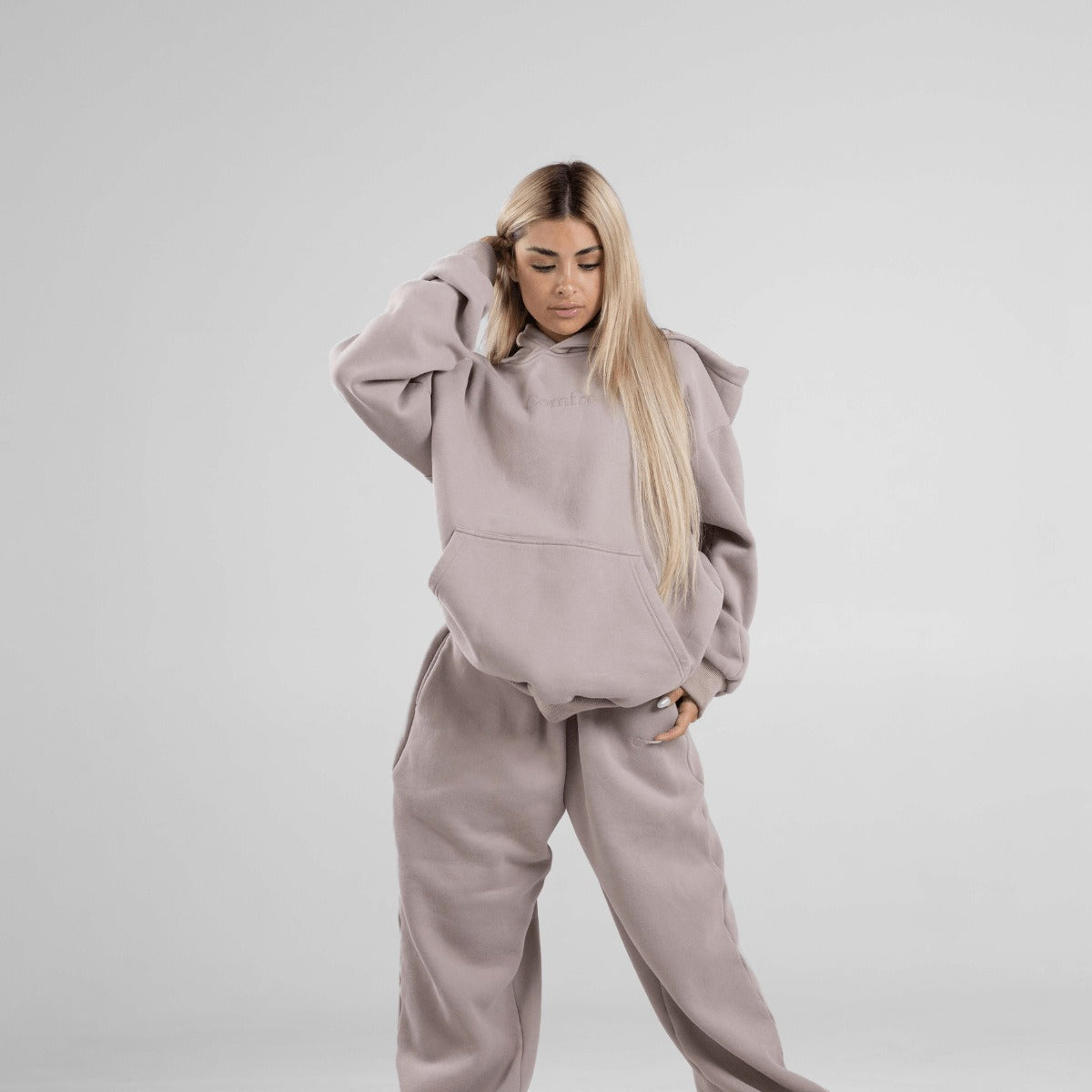 Atelier Embroidered Cotton Lounge Set