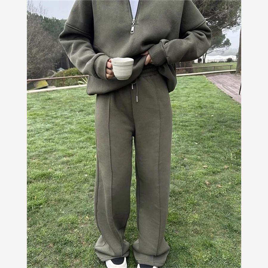 Flâneur Pullover Sweatshirt & Pants Lounge Set